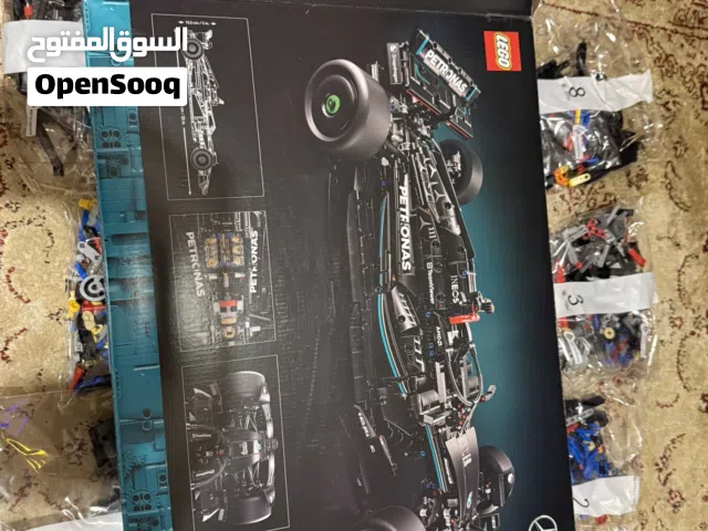 ليجو جديد للبيع مرسيدس فورمولا ون ومجسم كرة سلة