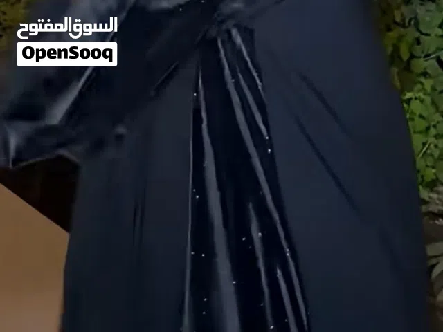 عبايا للبيع