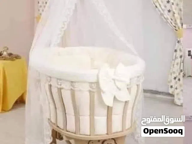 كاروك خشب الزان صنع تركي ..نظافة 100% استعمال ستة اشهر فقط..ملاحظة خشب طبيعي وليس ام دي اف