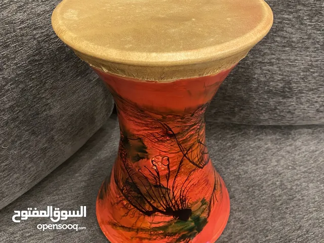 طبل فخار اصلي بحالة ممتازة وشبه جديدة استعمال خفيف