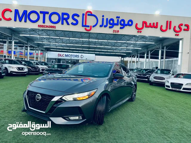 Nissan Sentra SR 2020 in a very good shape and within new shape , with royal color