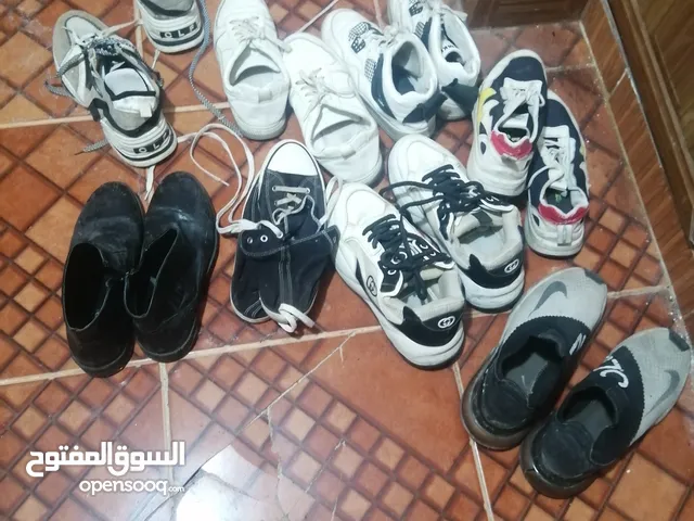 44 Sport Shoes in Irbid