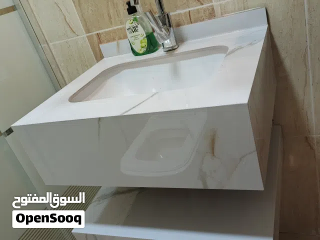 مغسلتين بورسلان بسعر خمسين دينار