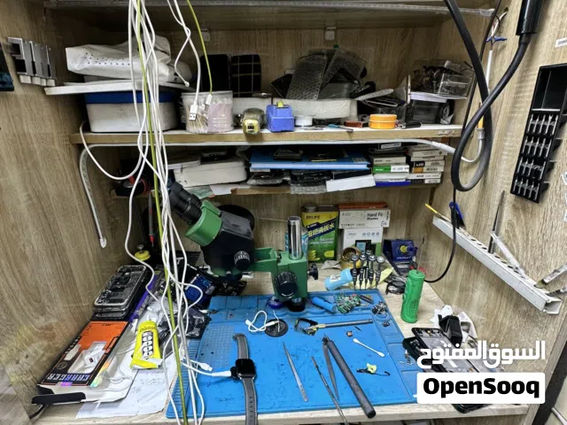 ميز صيانه + اجهزة صيانه