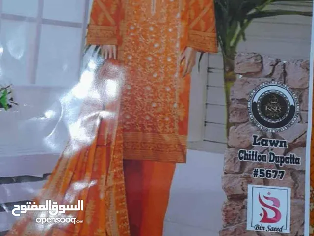 we are selling Pakistani embroidery stitched and unstitched dresses with very reasonable price Dm mo