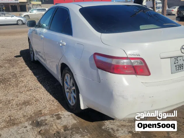 2010 تويوتا كامري GL