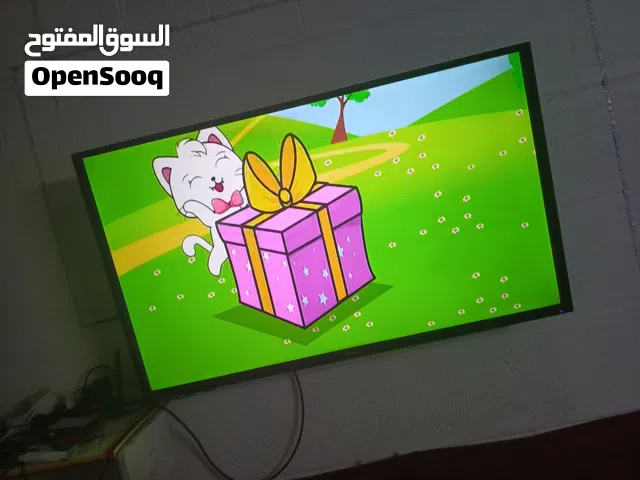 شاشه جي جارد 43 بوصه عادي مع ريموت وقاعدة حيط الزرقاء