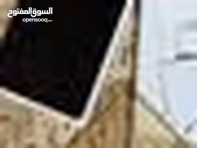 ايباد الجيل التاسع(64GB) Ipad 9 بحالة الوكالة #المساحة : 64 #السعر: ..¿ #اللون :