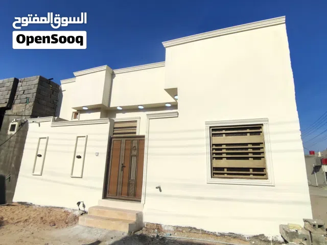 100 m2 2 Bedrooms Townhouse for Sale in Basra Tannumah
