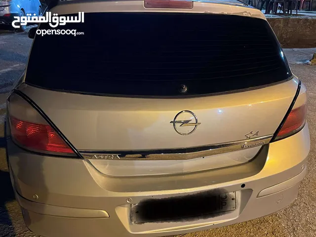 Used Opel Astra in Jenin