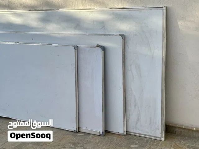 عدد 4 سبورات احجام مختلفة