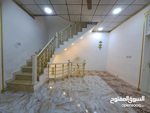 106 m2 3 Bedrooms Townhouse for Sale in Basra Qibla