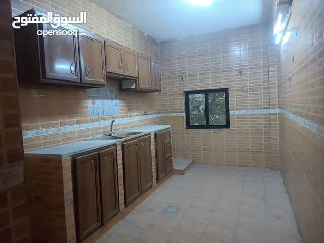 150 m2 More than 6 bedrooms Townhouse for Sale in Amman Al Ashrafyeh