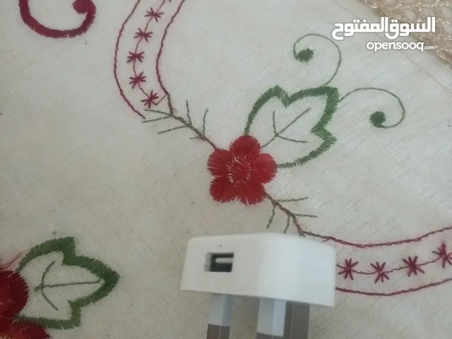 شاحن ايفون اصلى للبيع يعمل بكفاءة عالية