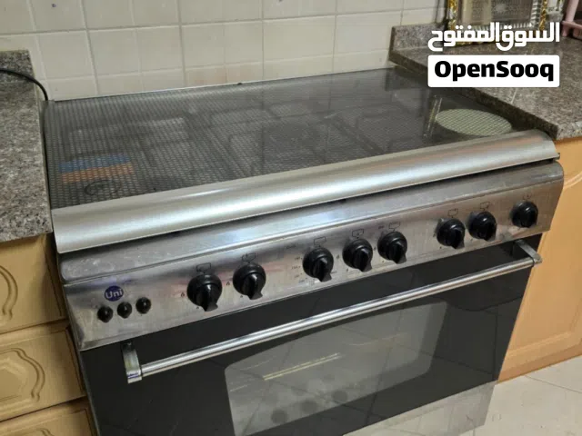 فرن غاز ايطالي بحالة جيدة لايوجد فيه عيوب