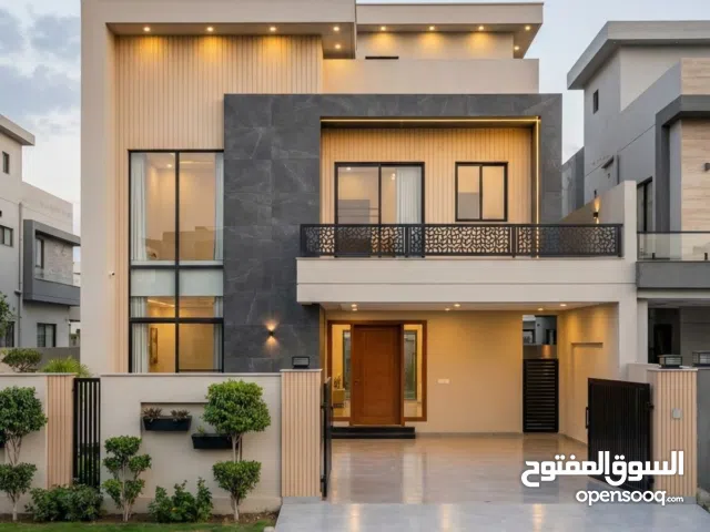 250 m2 5 Bedrooms Townhouse for Rent in Basra Saie