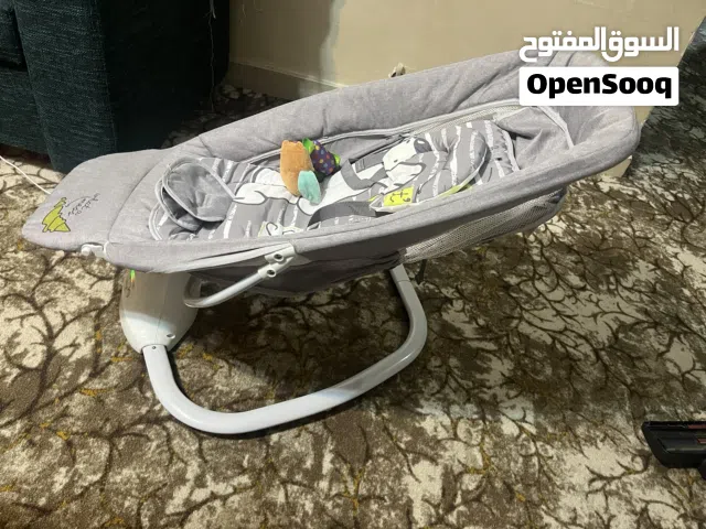 تخت هزاز اطفال جديد