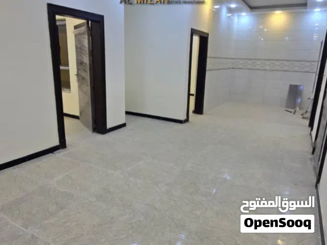 90 m2 2 Bedrooms Apartments for Rent in Basra Al Hai AL Italy