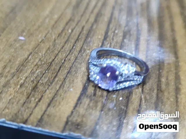 ملابس استخدام قليل اخت الجديده  بناتي