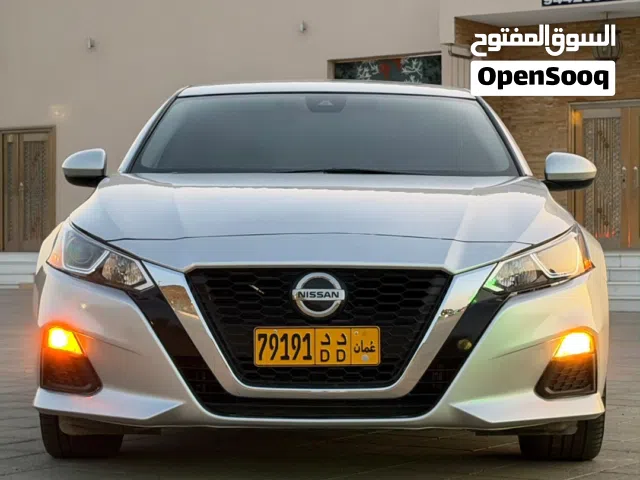2020 نيسان التيما S