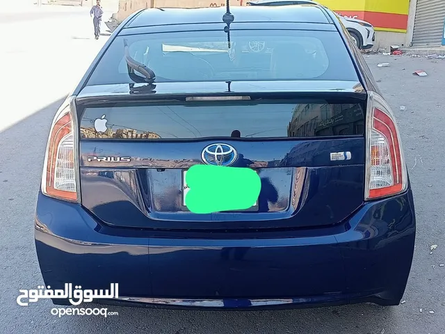 تويوتا بريوس 2012 كحلي 3 جيد بحالة ممتازة