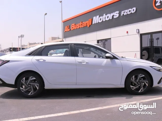 HYUNDAI ELANTRA 2025 WIHTE COLOR
