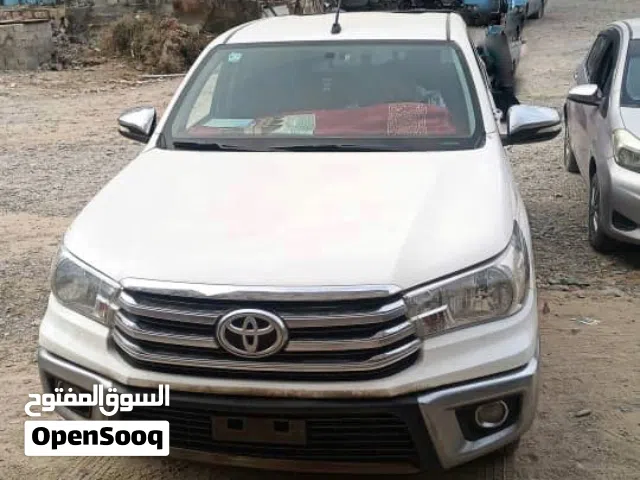 2016 Toyota Hilux GLX