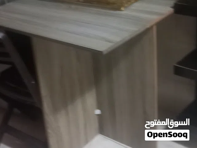 خزانه اطفال وطاولة مطبخ للبيع