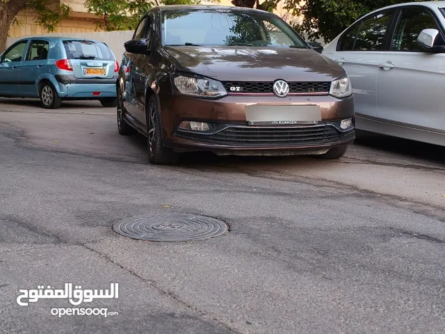 سيارة بسعر حرق حرق علكاش، بولو ألماني لون مميز متور 1200 توربو بنزين جير عادي، السيارة شركة