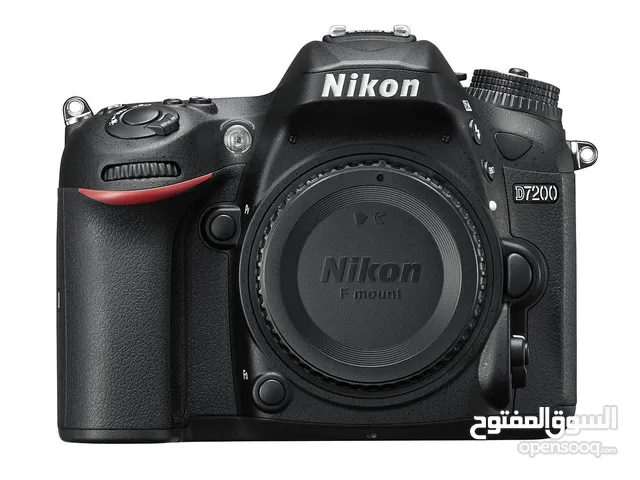 Nikon D7200 DSLR With Sigma 17-50mm f2.8lens