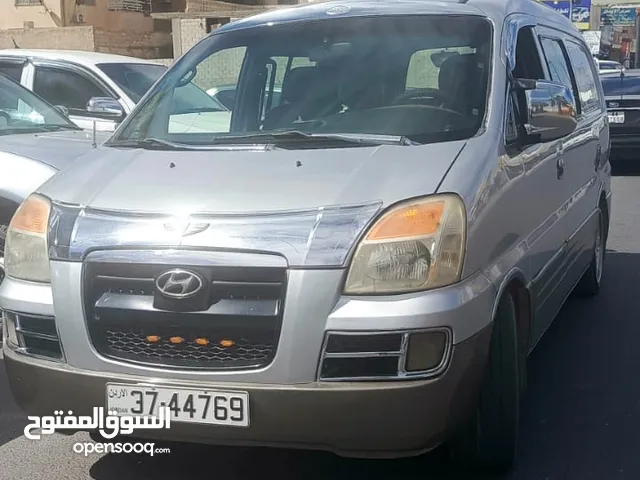 Hyundai H1 2004 in Zarqa