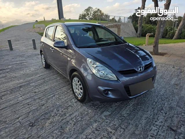 يونداي i20