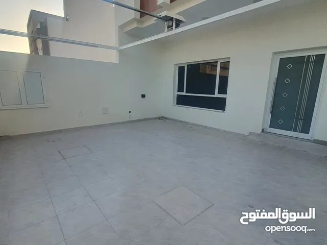 220m2 5 Bedrooms Villa for Sale in Muharraq Arad