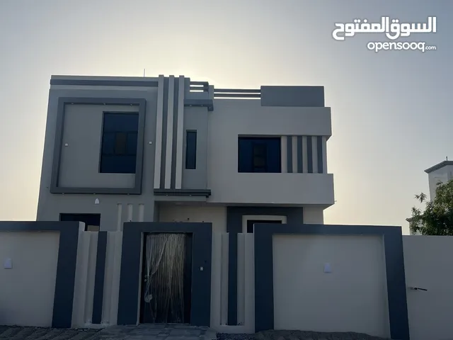 منزل تصميم حديث في بركاء منطقة العقير قريب المدرسه منطقة حيويه يوجد بها مسجد كبير