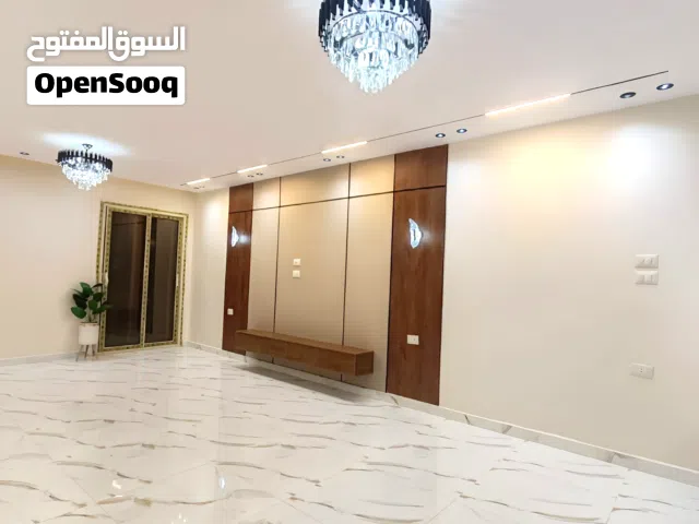 170 m2 3 Bedrooms Apartments for Sale in Giza Mariotia