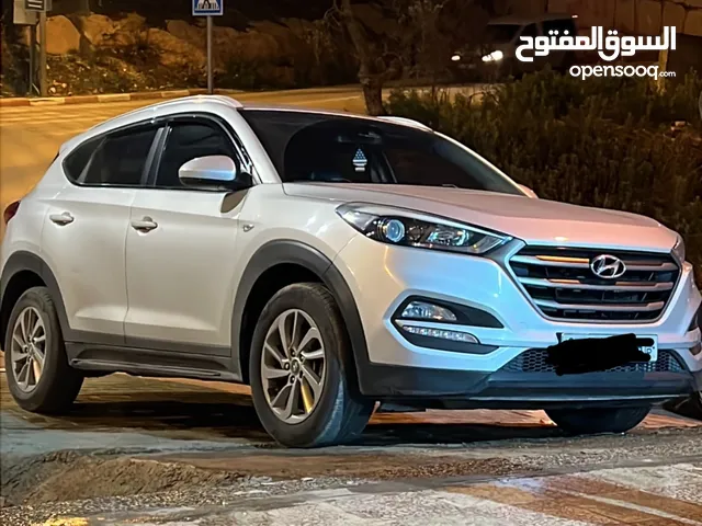 جيب توسان 2015 فل اضافات ما عدا فتحة وبصمة