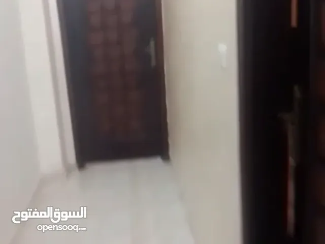 للايجار شقه مفروشه دور ارضي