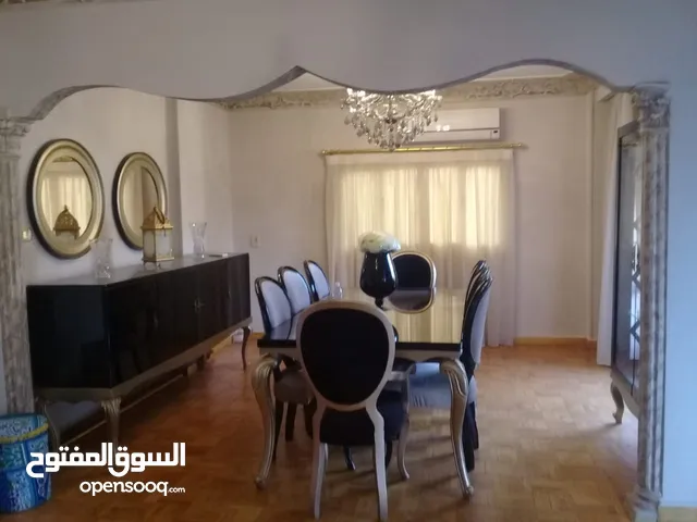 200 m2 3 Bedrooms Apartments for Sale in Cairo Heliopolis