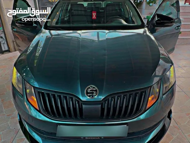 اوكتافيا قير عادي بنزين