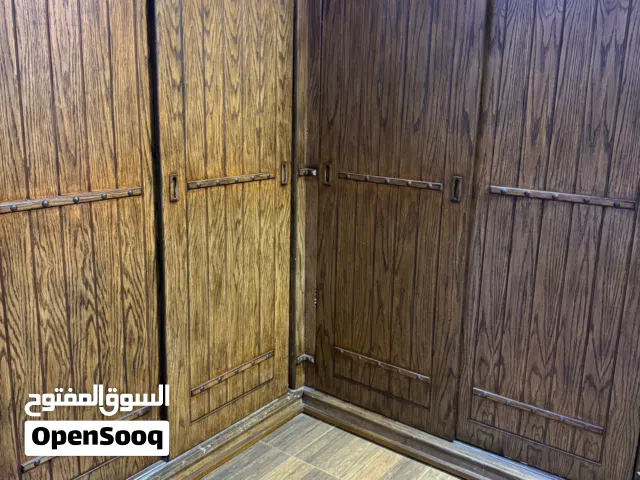 للبيع غرفة نوم بحالة ممتازة صناعة بحرينية