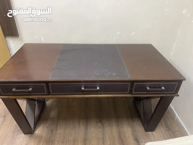 مكتب خشب لون بني خشابي