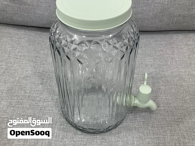 Carved Glass Jar Four Liters Capacity in Excellent Condition for Sale for Traveling Purposes