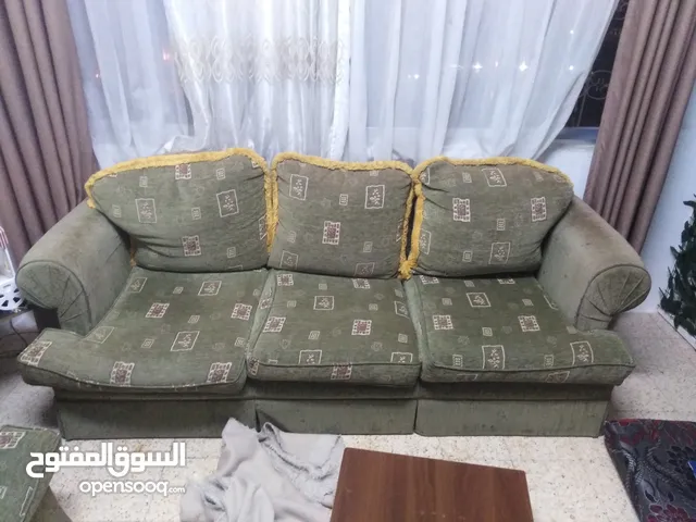 كنب سبع مقاعد بحاله ممتازه