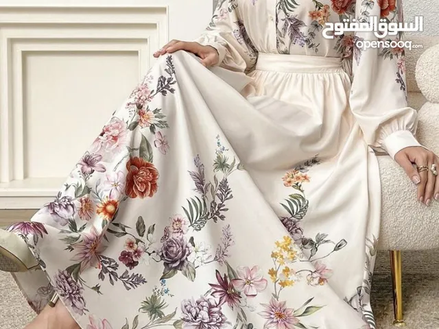طقم جديد للبيع