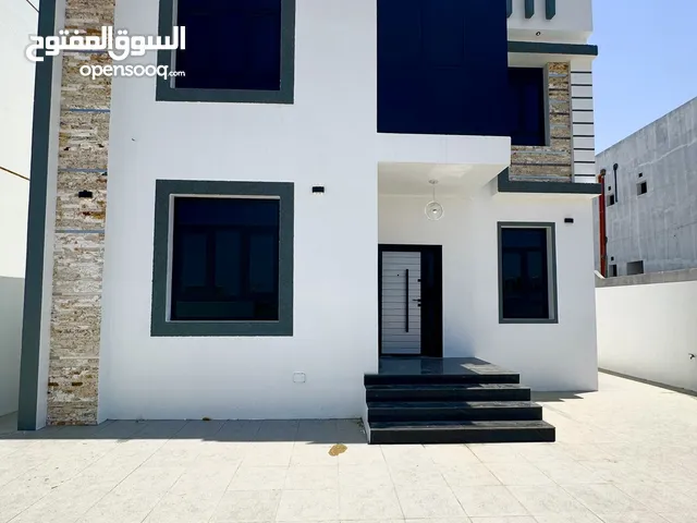 376 m2 More than 6 bedrooms Villa for Sale in Muscat Al Maabilah