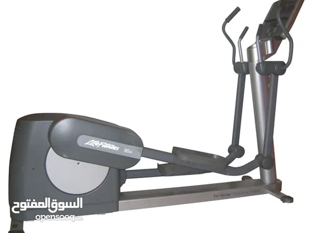 اجهزه امريكية ممتازه للبيع Treadmill , bike, cross  Lifefitness, Precor