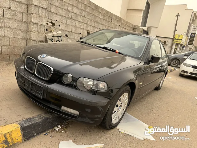 BMW 3 Series 318 in Tripoli