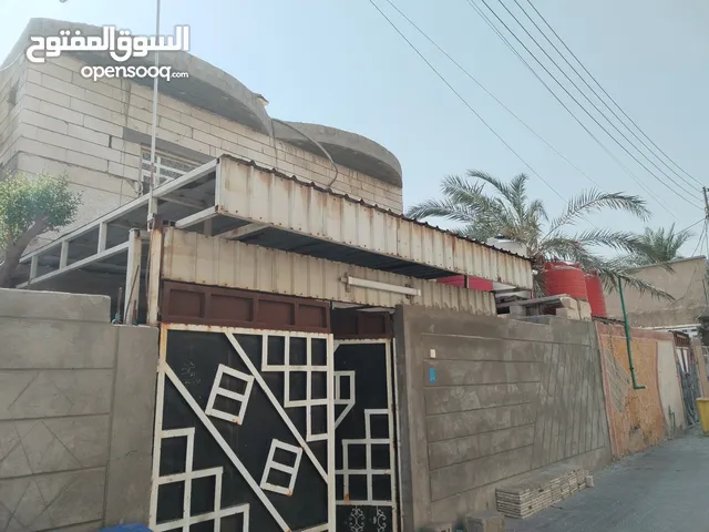 160 m2 5 Bedrooms Townhouse for Sale in Basra Qibla