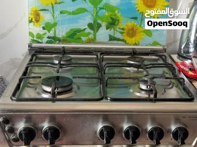 غاز 4 عيون مع فرن