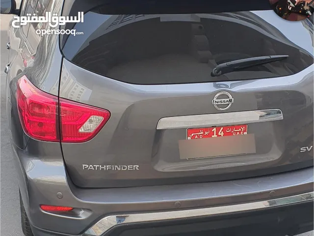 سيارة نيسان باثفيندر موديل 2019 وارد امريكي مسجل رخصة السيارة والتامين حتى مايو 2025 قابل للتفاوض